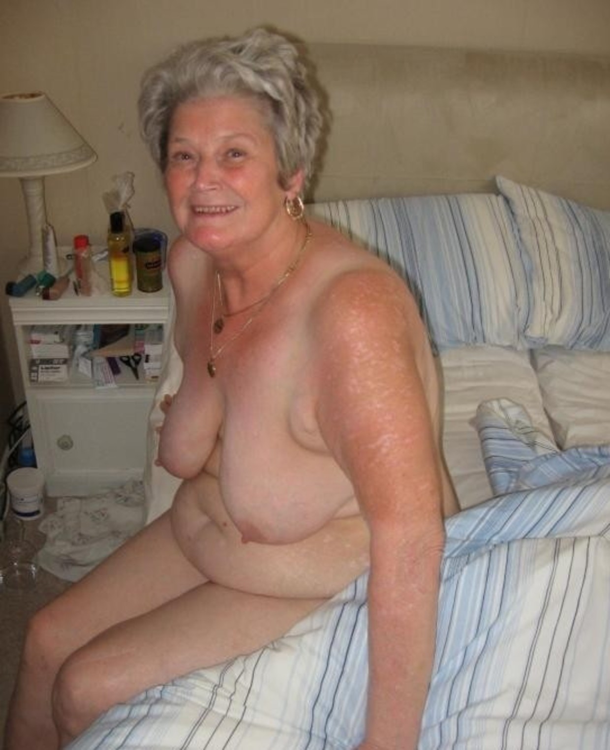 MY PLEASURE 1 Granny Porn Pics